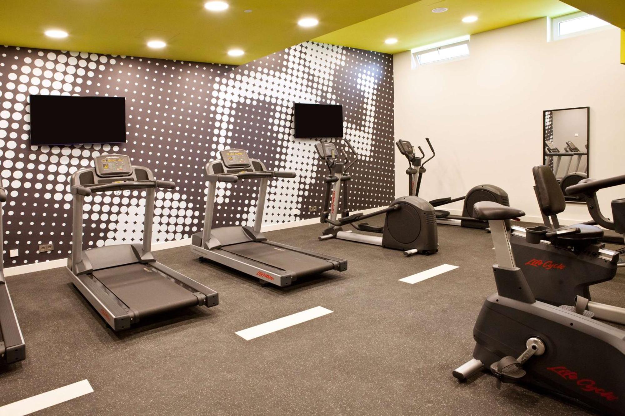 Hampton By Hilton Regensburg Hotel Екстериор снимка