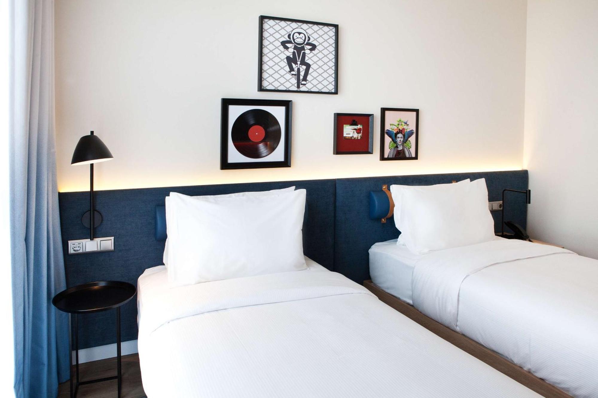 Hampton By Hilton Regensburg Hotel Екстериор снимка